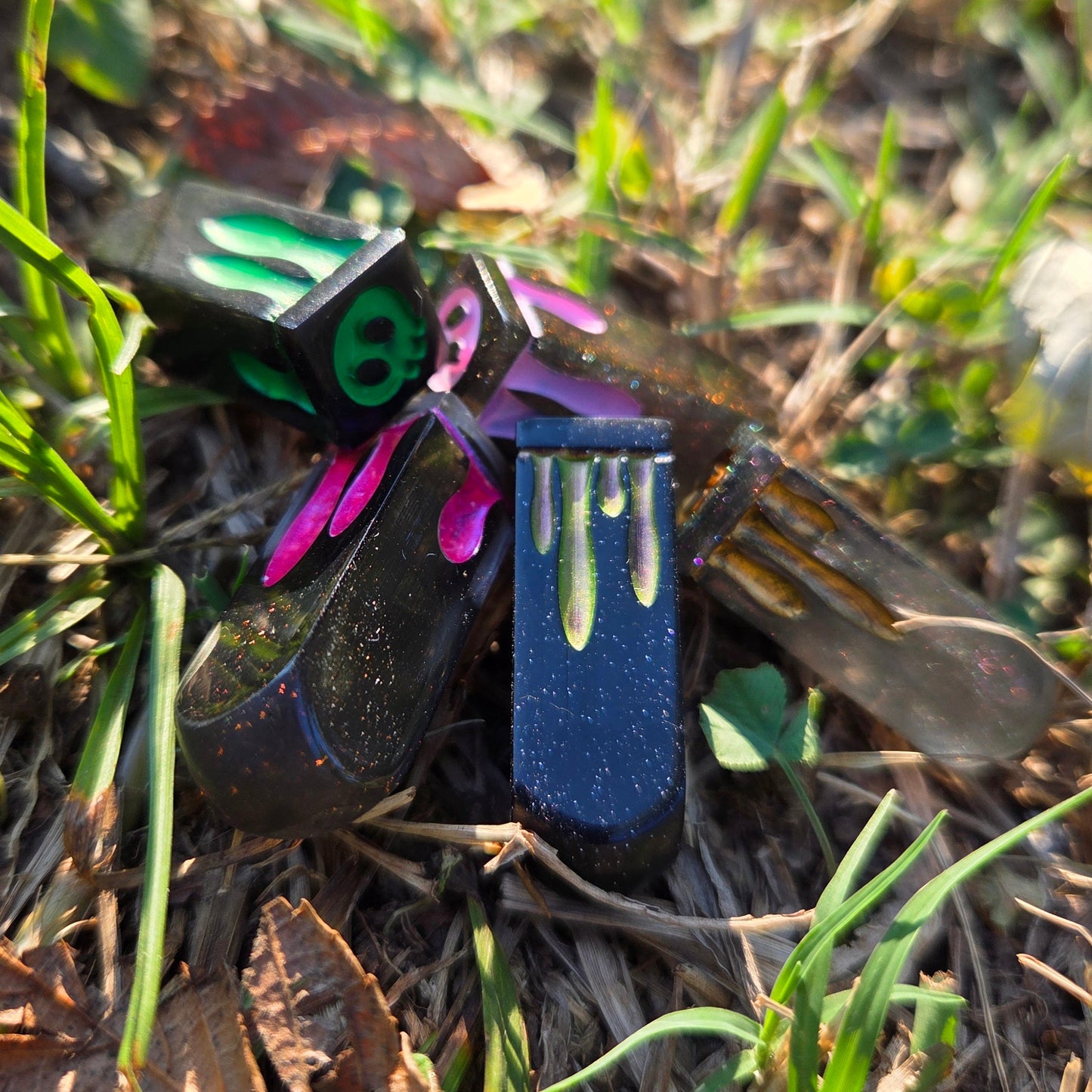 Poisoner's Vial Alternative Shaped Functional TTRPG Handmade Resin D4 Gaming Dice