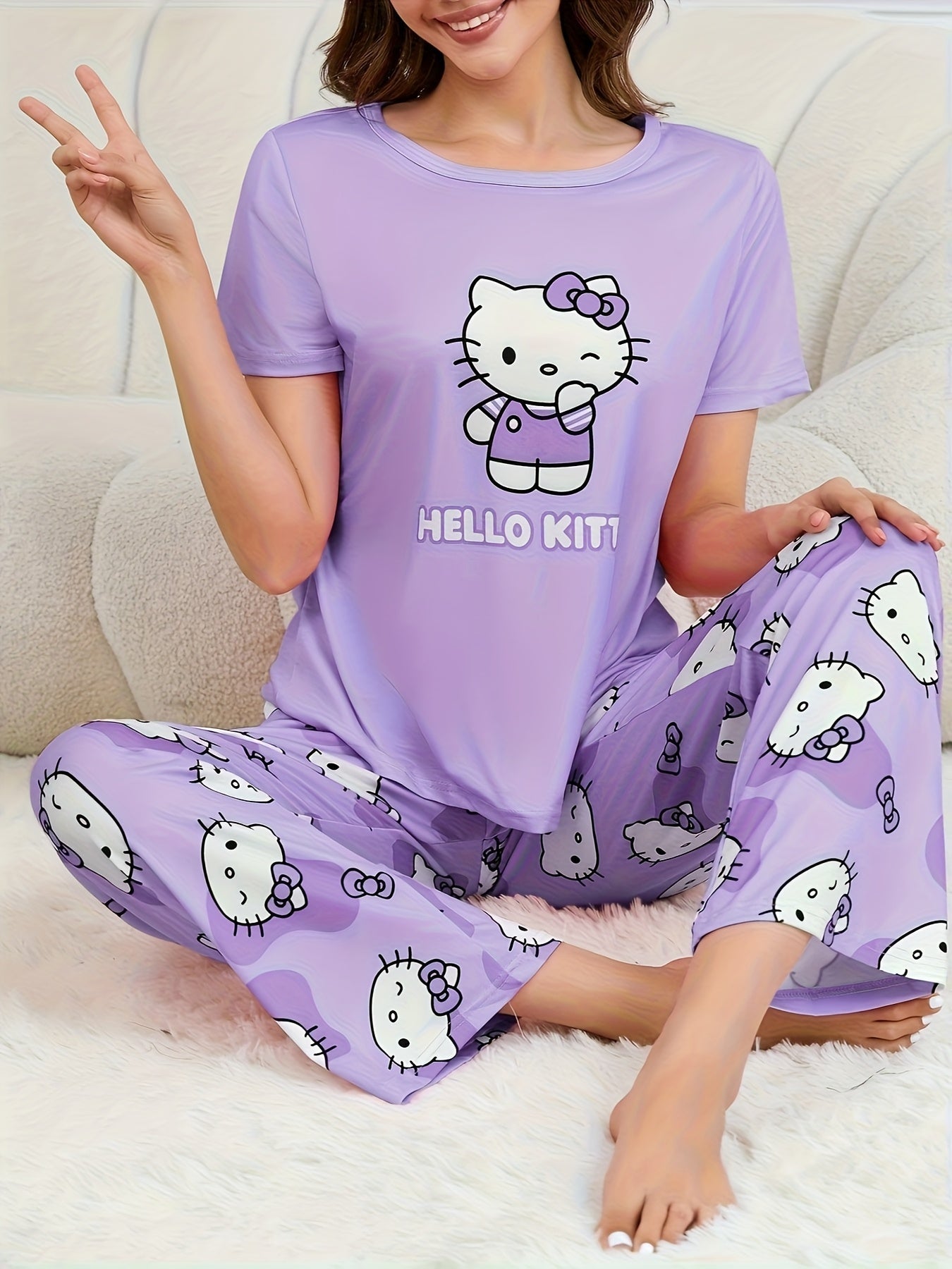 Cute Hello Kitty Pajama Set for Women 2 Sets