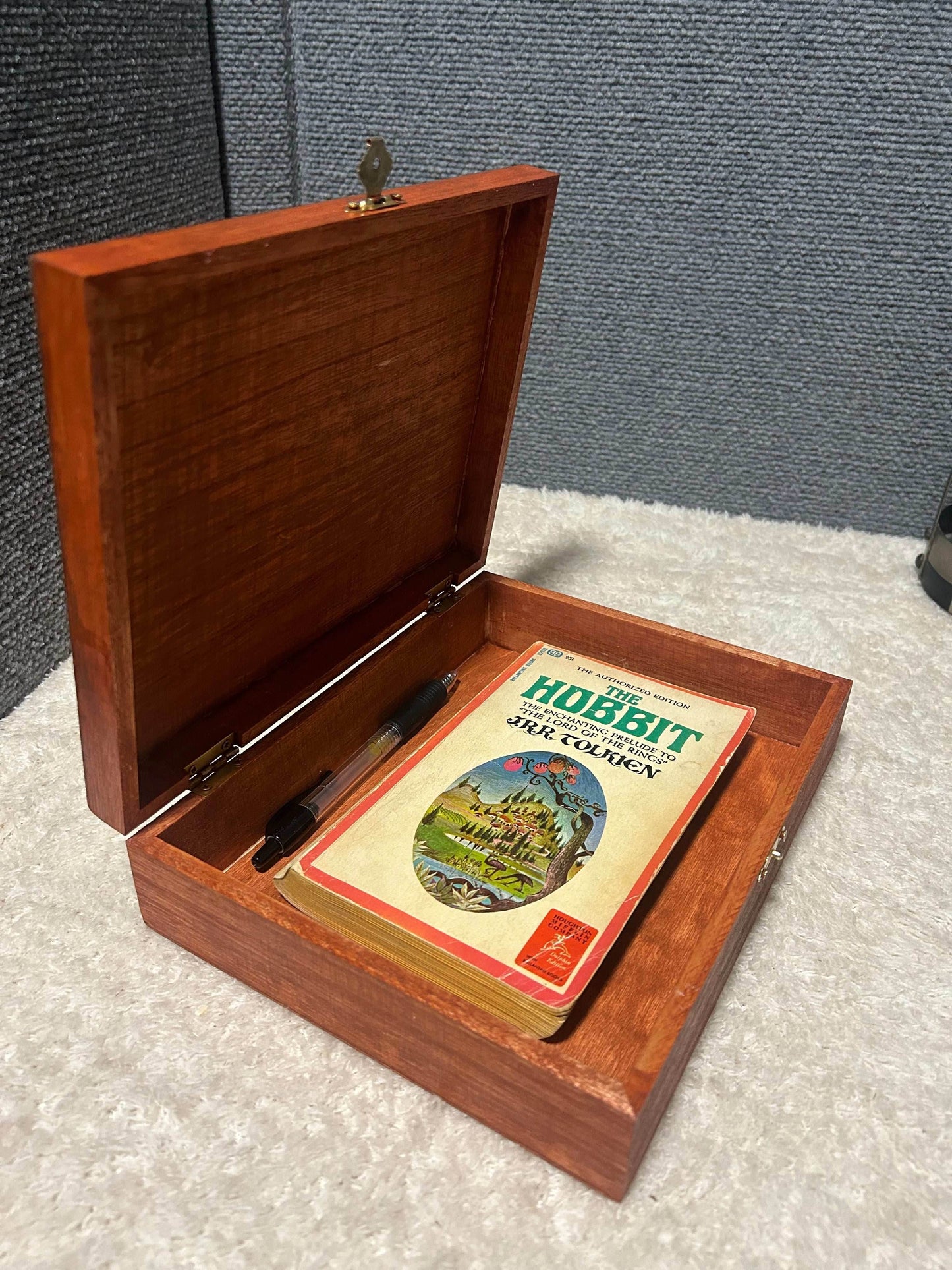 Love Never Dies Zombie box -