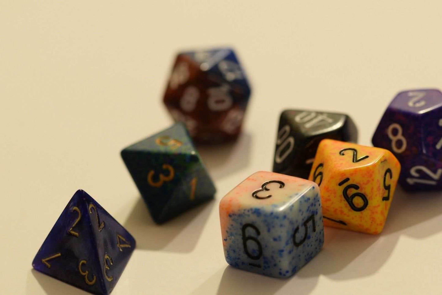 Random set of 7 Gaming Dice Chessex d4, d6, d8,d10, d12, d20 Rare Dungeons&Drago -