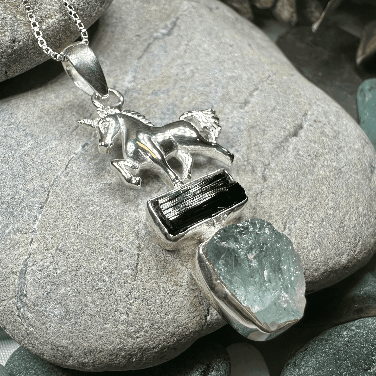 Skyprancer Unicorn Necklace - 18 / Aquamarine