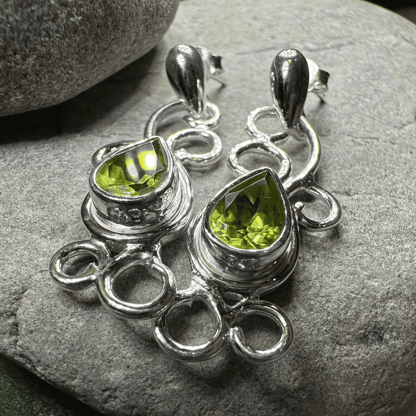 Ariadne Celtic Knot Earrings - Peridot