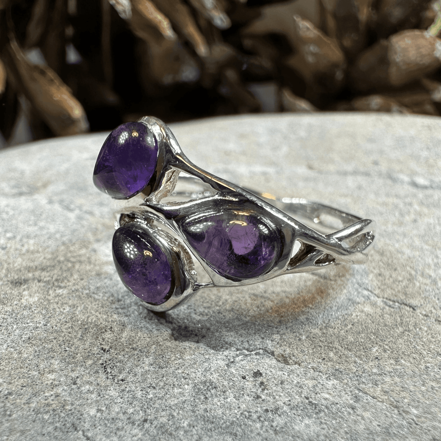 Celtic Love Knot Ring - 6 / Amethyst