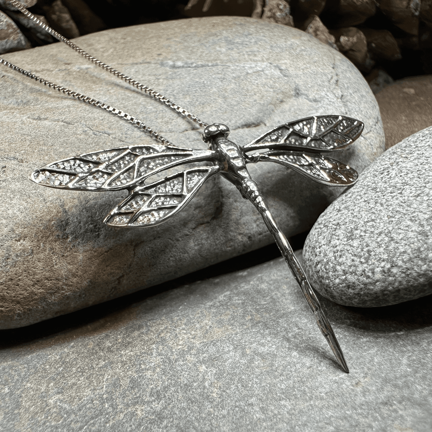 Realistic Dragonfly Necklace - 18