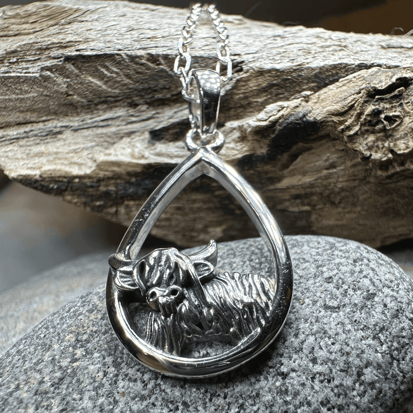 Little Hamish Highland Cow Necklace - 18