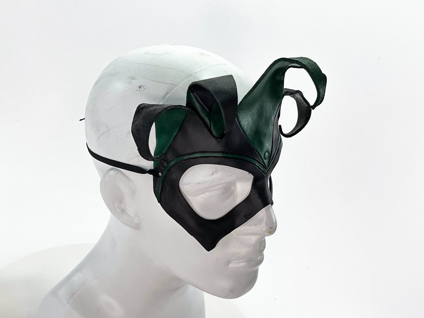Handmade Genuine Leather Five Point Jester Mask in Green and Black No Bells -