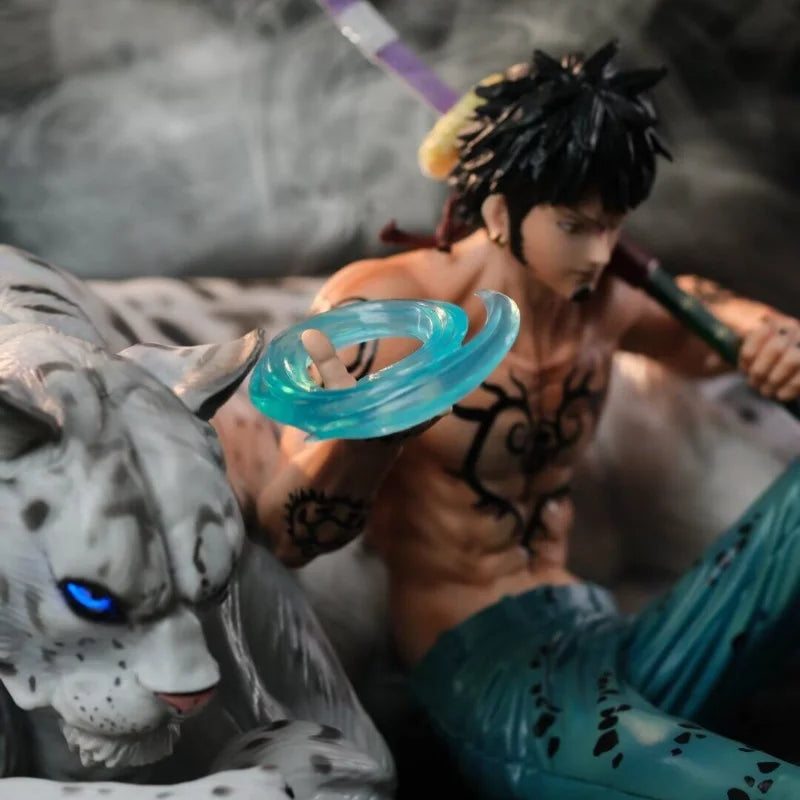 Trafalgar D. Water Law and Snow Leopard Anime Figurine, One Piece Action Figures Statues 25 CM