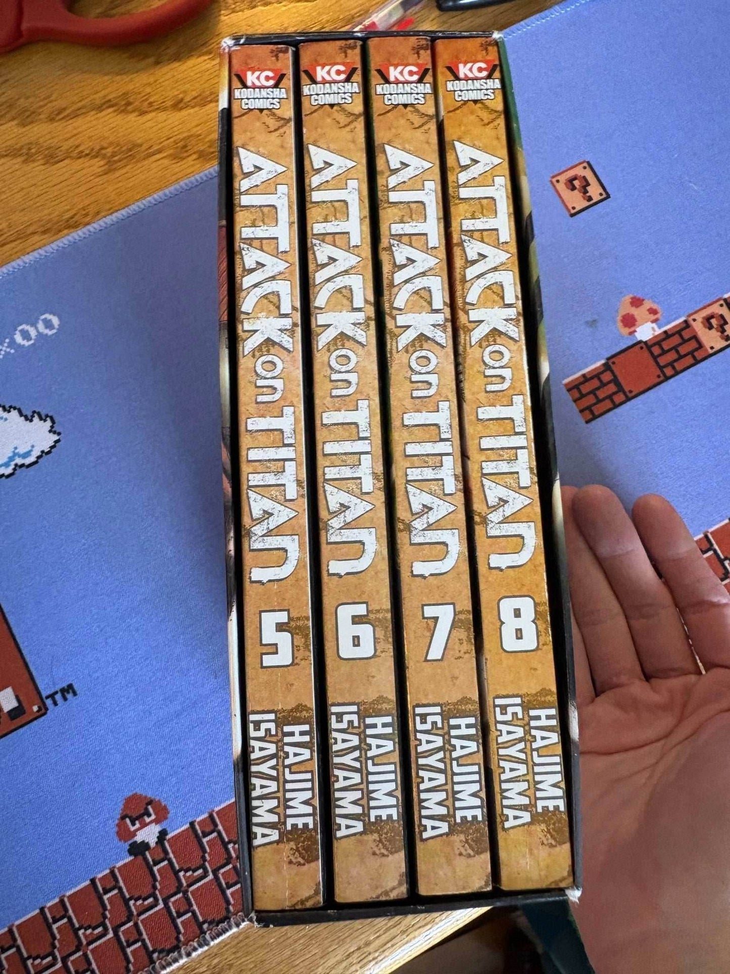 Attack on Titan Vol 5-8 Box Set -