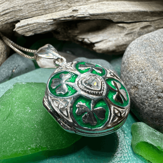 Shamrock Locket Necklace - 18