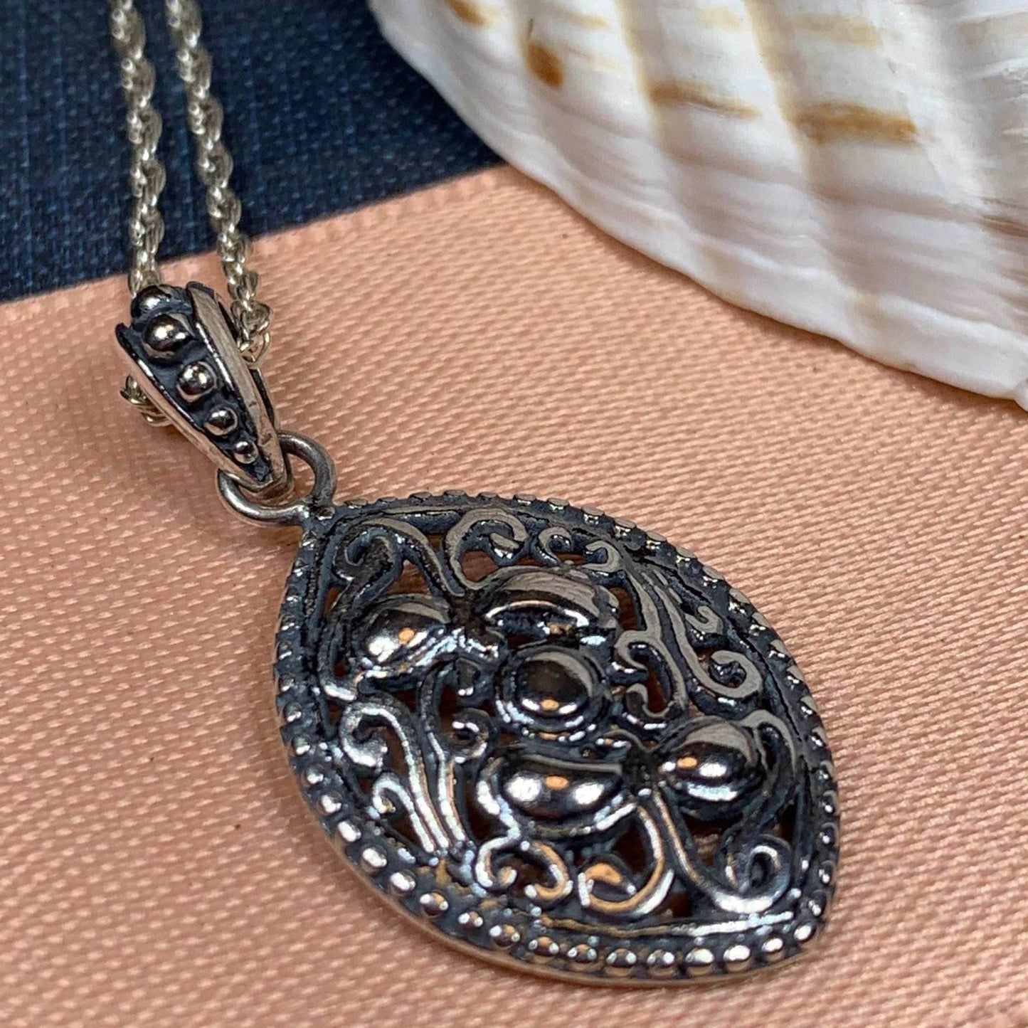 Victorian Celtic Knot Necklace - 18