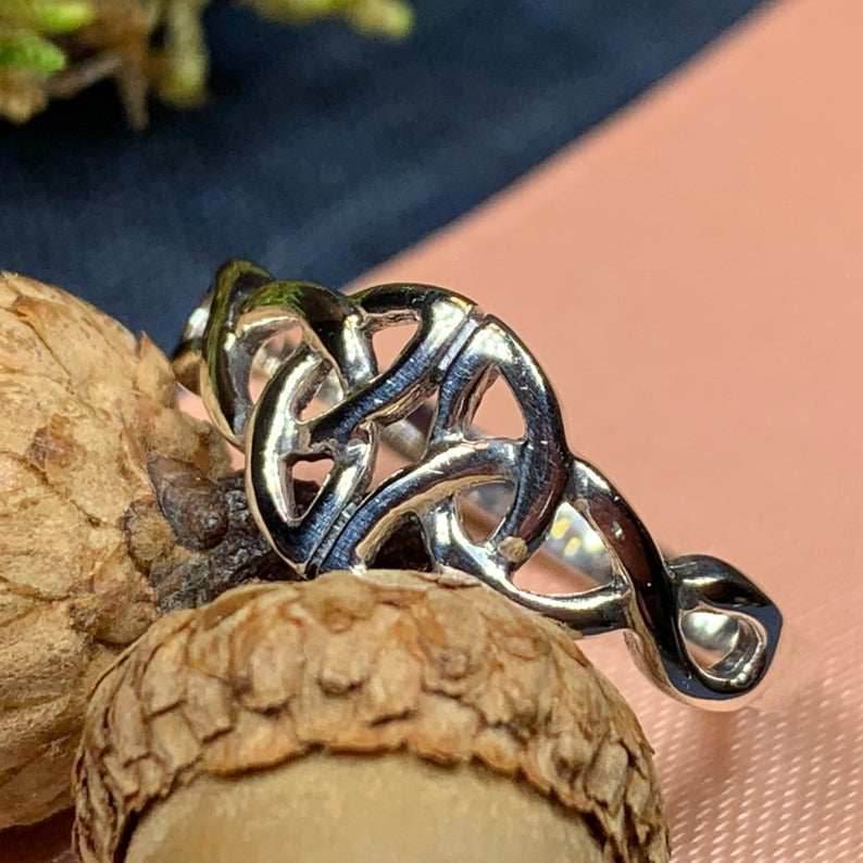 Torra Trinity Knot Ring - 6