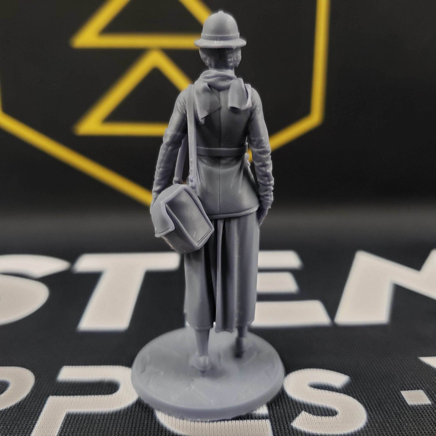 Arkham Compatible Investigator: The Letter Carrier (Stella Clark) -