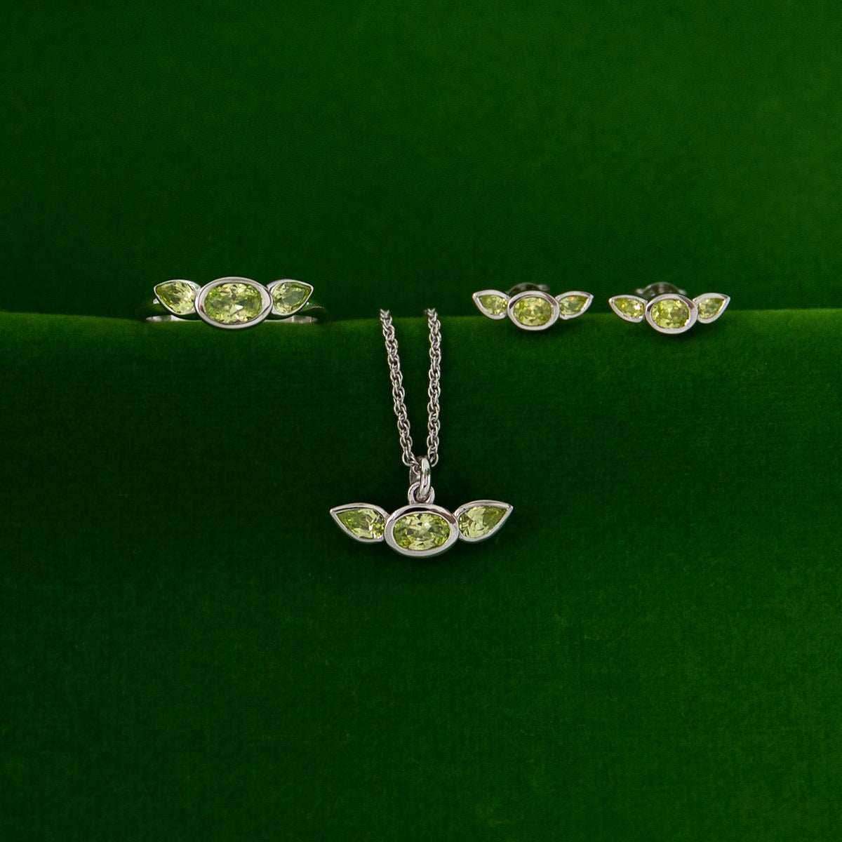 Star Wars X RockLove Grogu Crystal Stud Earrings - 