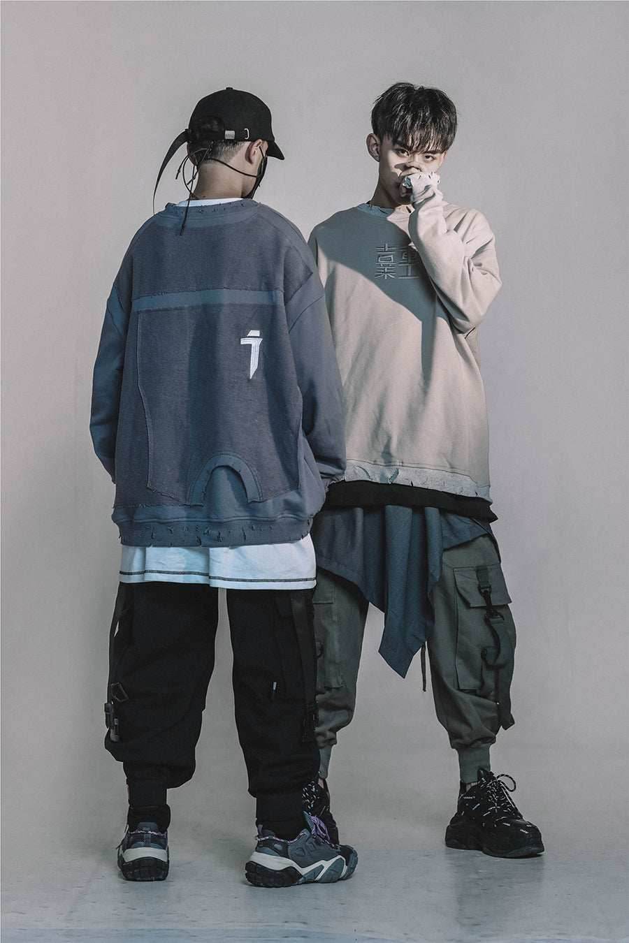 HiH14 Industrial Ripped Crewneck - Beige / M