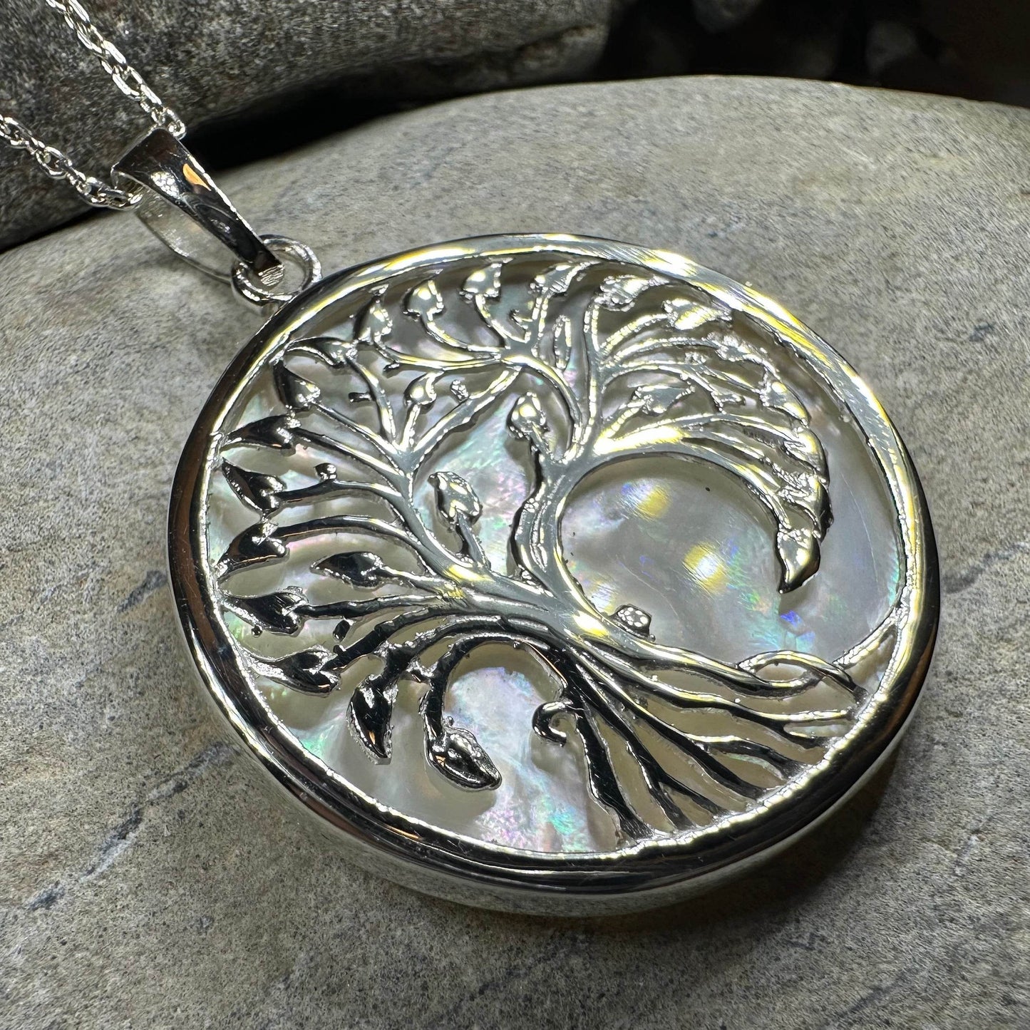 Arianrhod Tree of Life Shell Necklace - Mother of Pearl