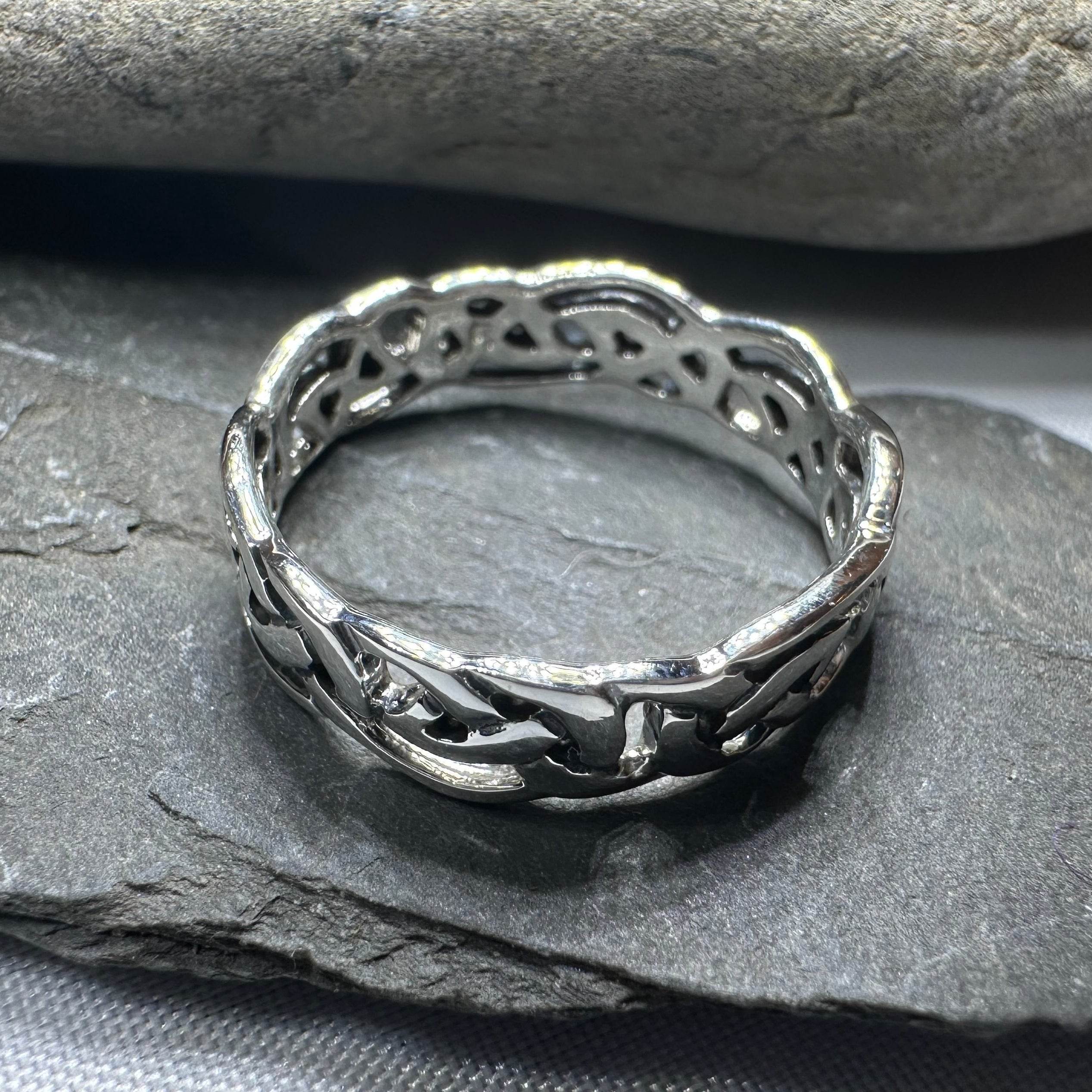 Celtic Sweet Heart Ring - 7