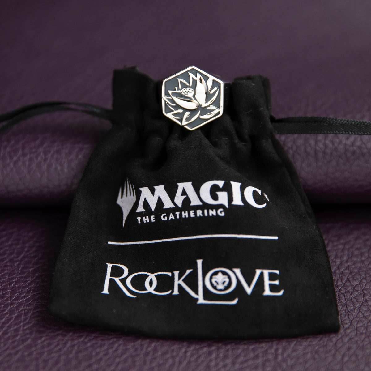 Magic: The Gathering X RockLove Black Lotus Signet Ring - Size 6