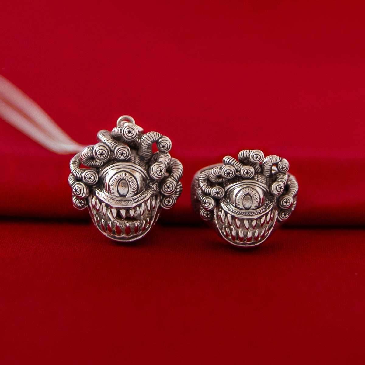 Dungeons and Dragons X RockLove Beholder Necklace - 