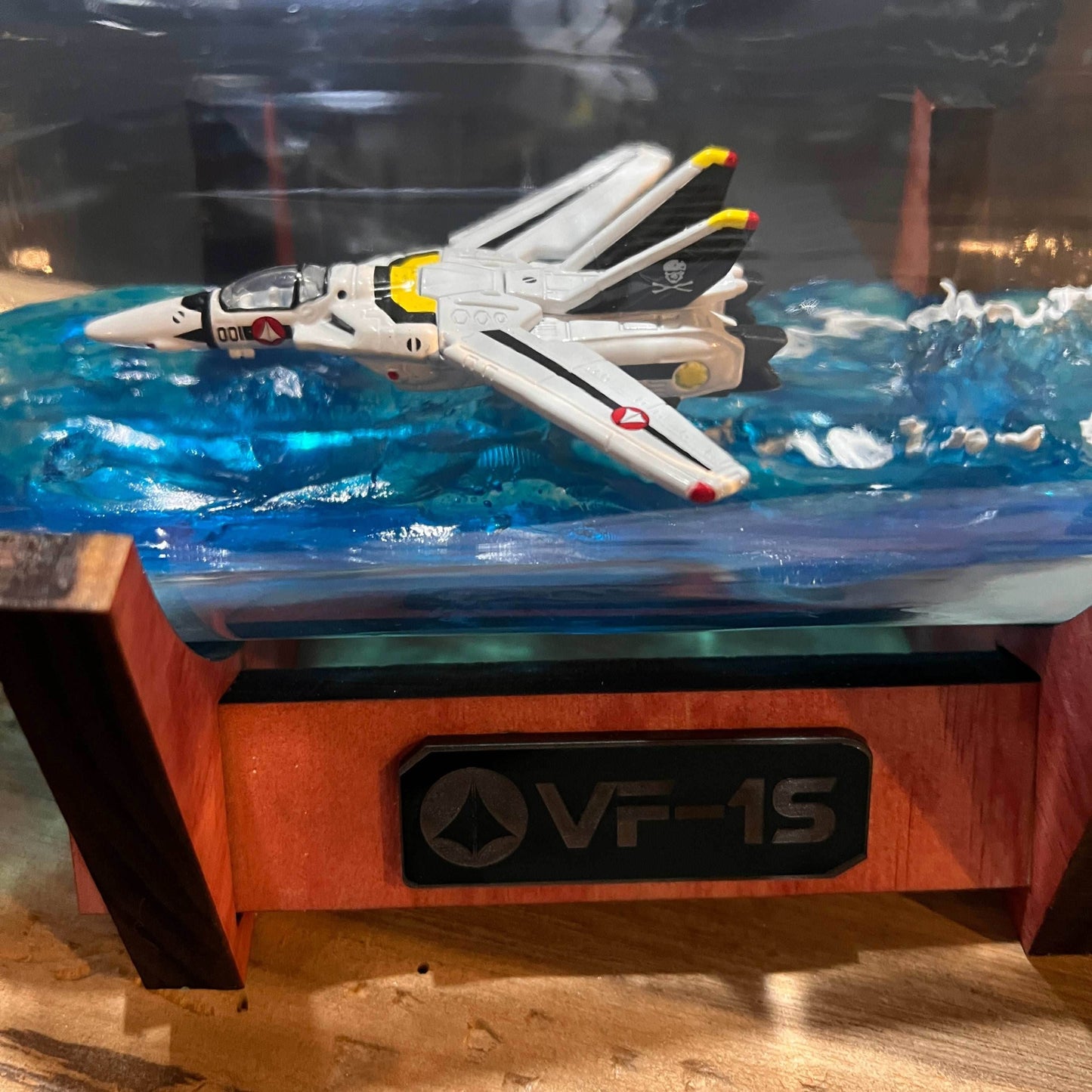 Macross Robotech VF-1S Skull Leader in a Bottle - 