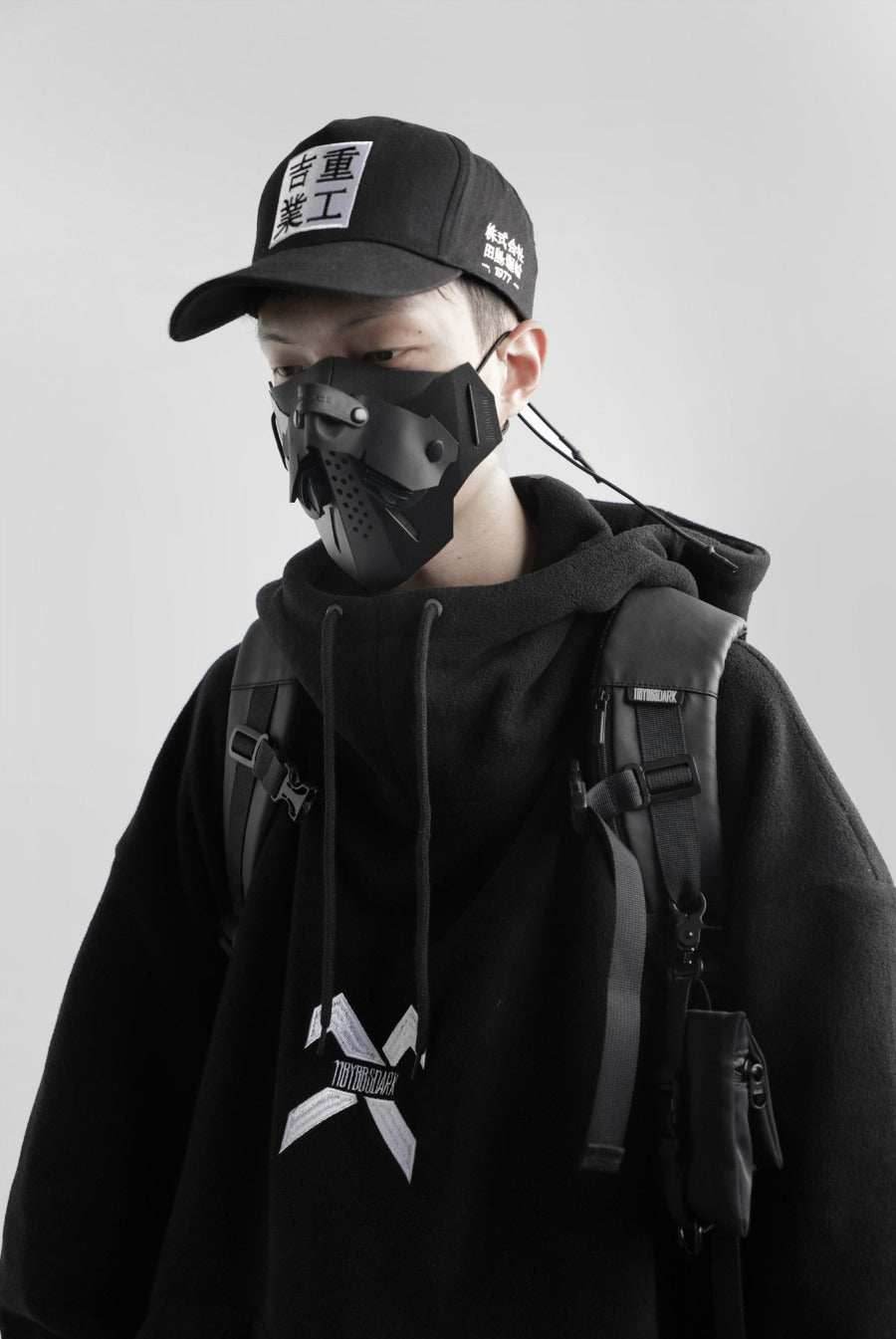 HiH11 Industrial X Hoodie - white / M