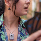 Magic: The Gathering X RockLove Black Lotus Miniature Card Necklace - 
