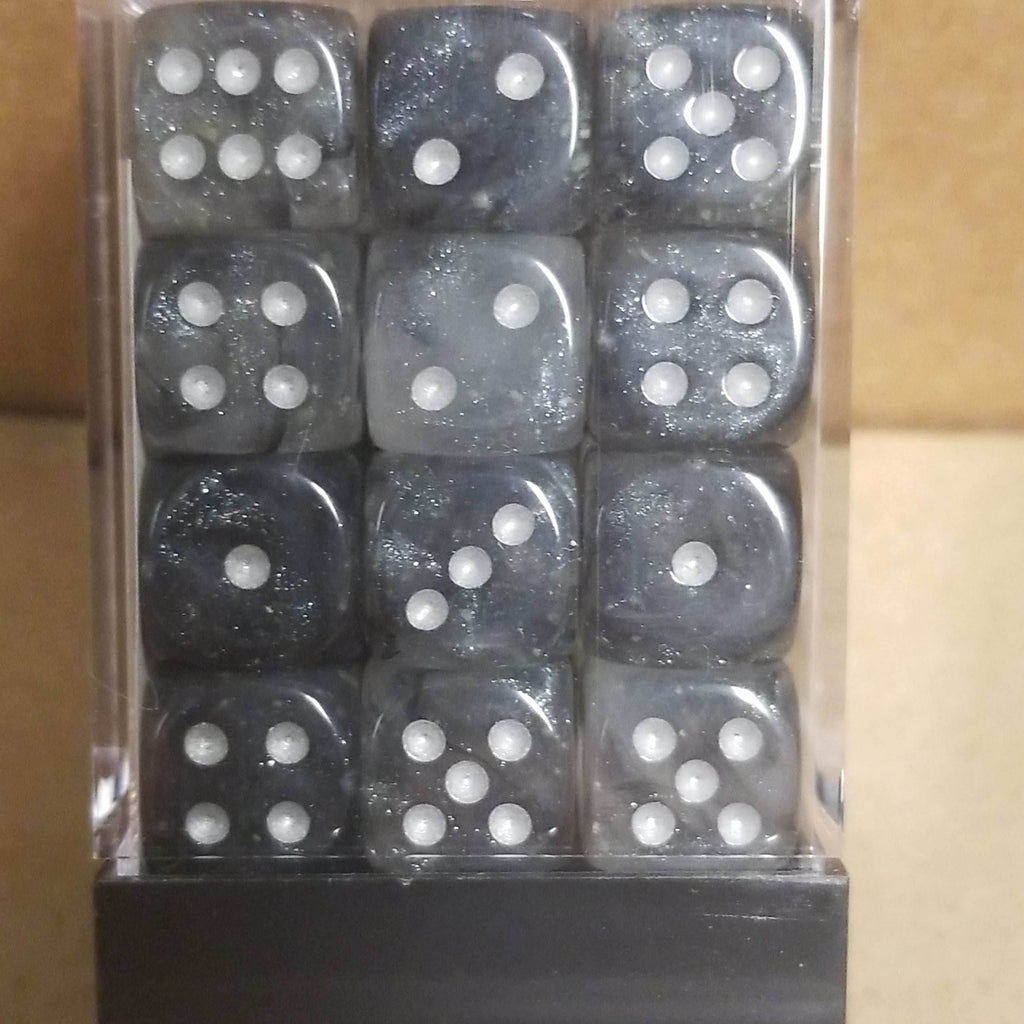 Borealis Light Smoke/silver 7-Dice / 16mm / 12mm / 30mm Luminary - 12mm Block