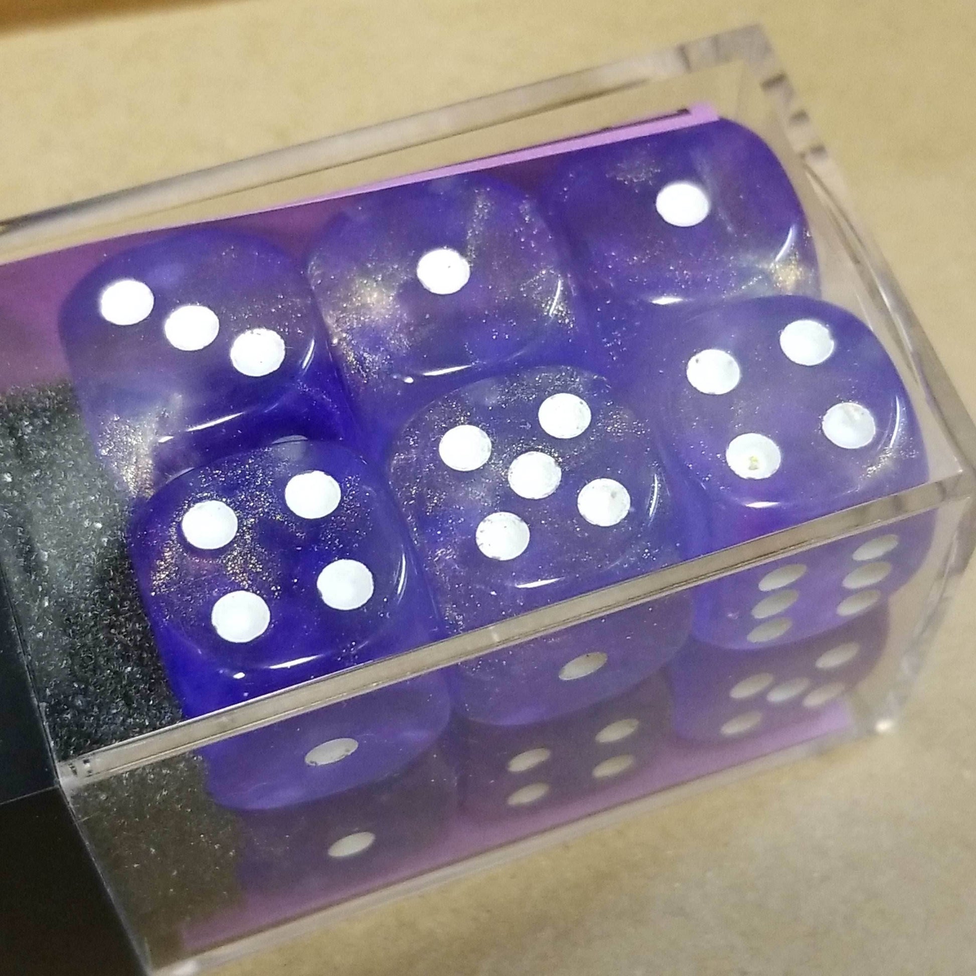 Borealis Purple/white 16mm d6 Dice Block (12 Dice) New Glitter non-Luminary - 