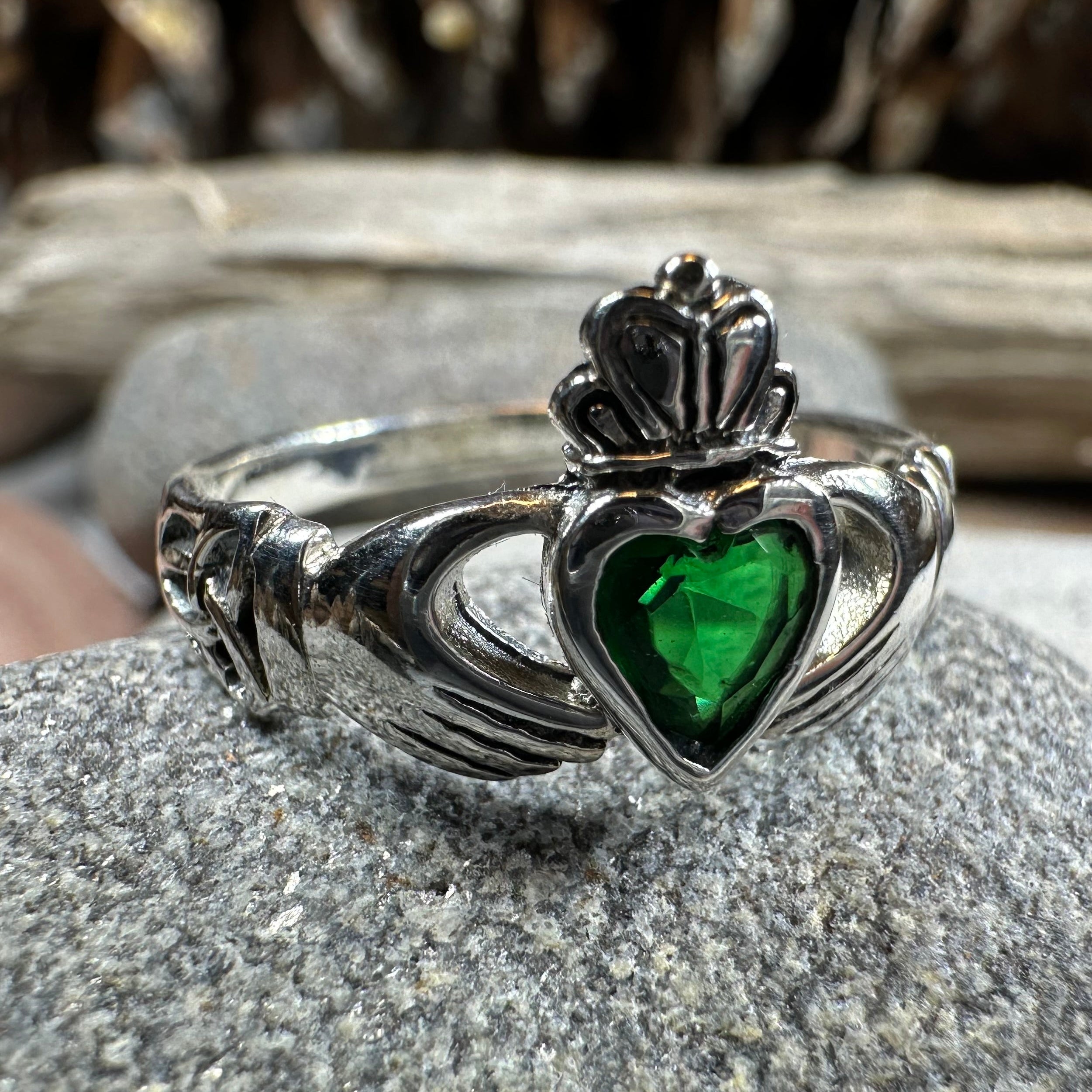 Claddagh Trinity Knot Ring