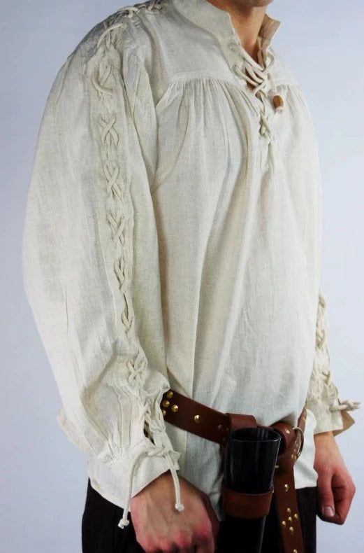 Camisa blanca natural con cordones y cuello alto | Mangas ajustables