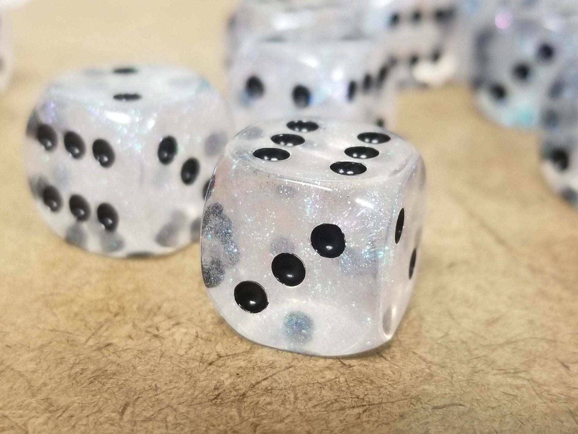 The Time Walker | Clear Glitter 16mm d6 Dice w/Black - 1 Die