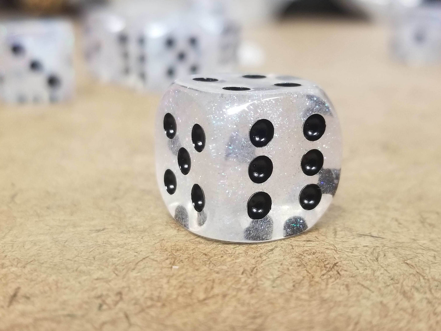 The Time Walker | Clear Glitter 16mm d6 Dice w/Black - 1 Die