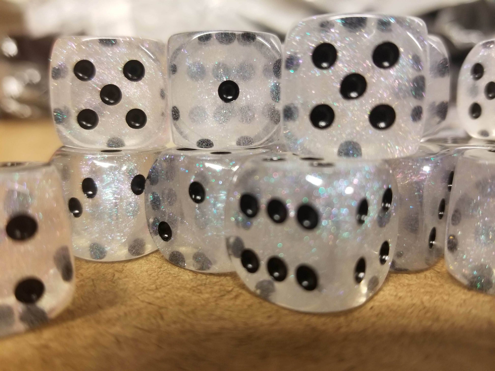 The Time Walker | Clear Glitter 16mm d6 Dice w/Black - 1 Die