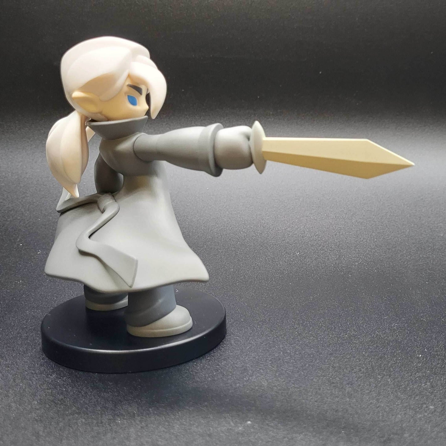 Urian Dark-Hunter Figure - 