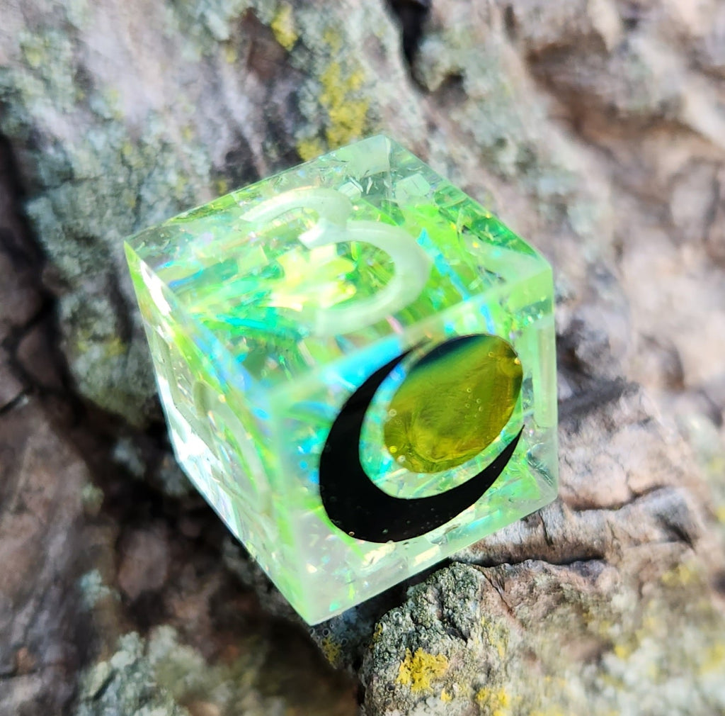 Orym Critical Role OC Inspired Green Colorshifting Handmade Resin Individual D6 Gaming Dice TTRPG
