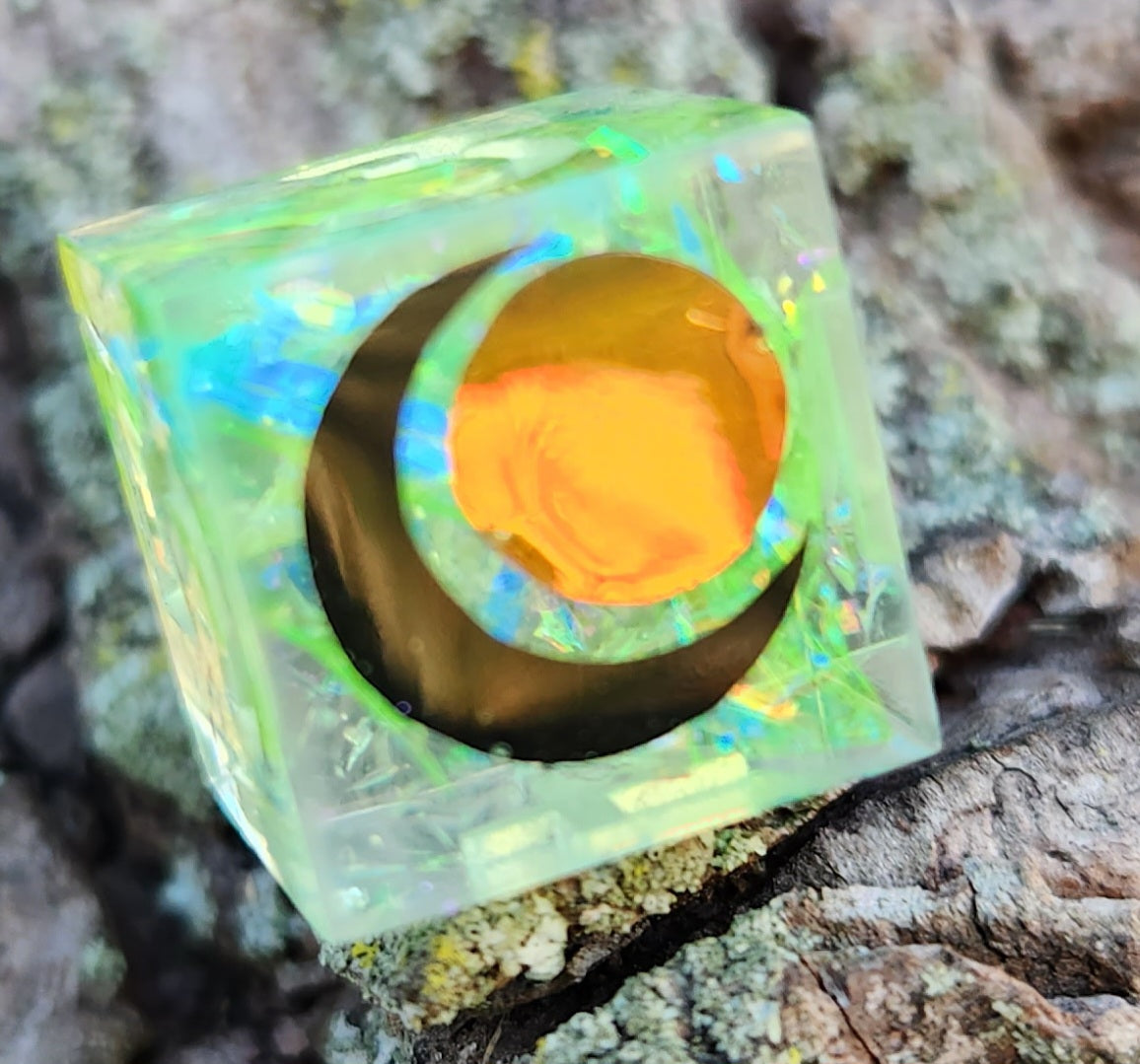 Orym Critical Role OC Inspired Green Colorshifting Handmade Resin Individual D6 Gaming Dice TTRPG