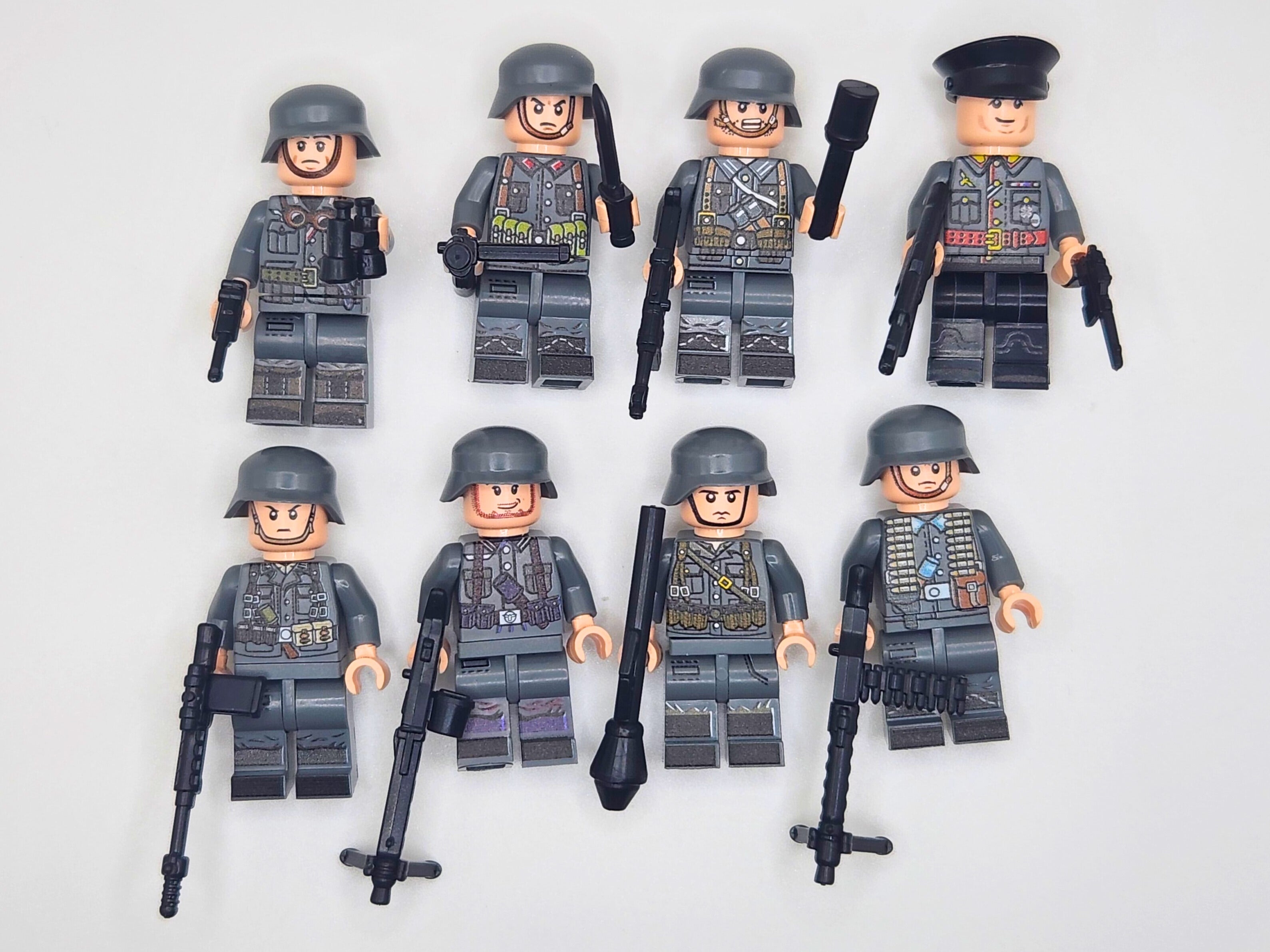 WWII - German Army 8 Man Squad - Mil-Blox