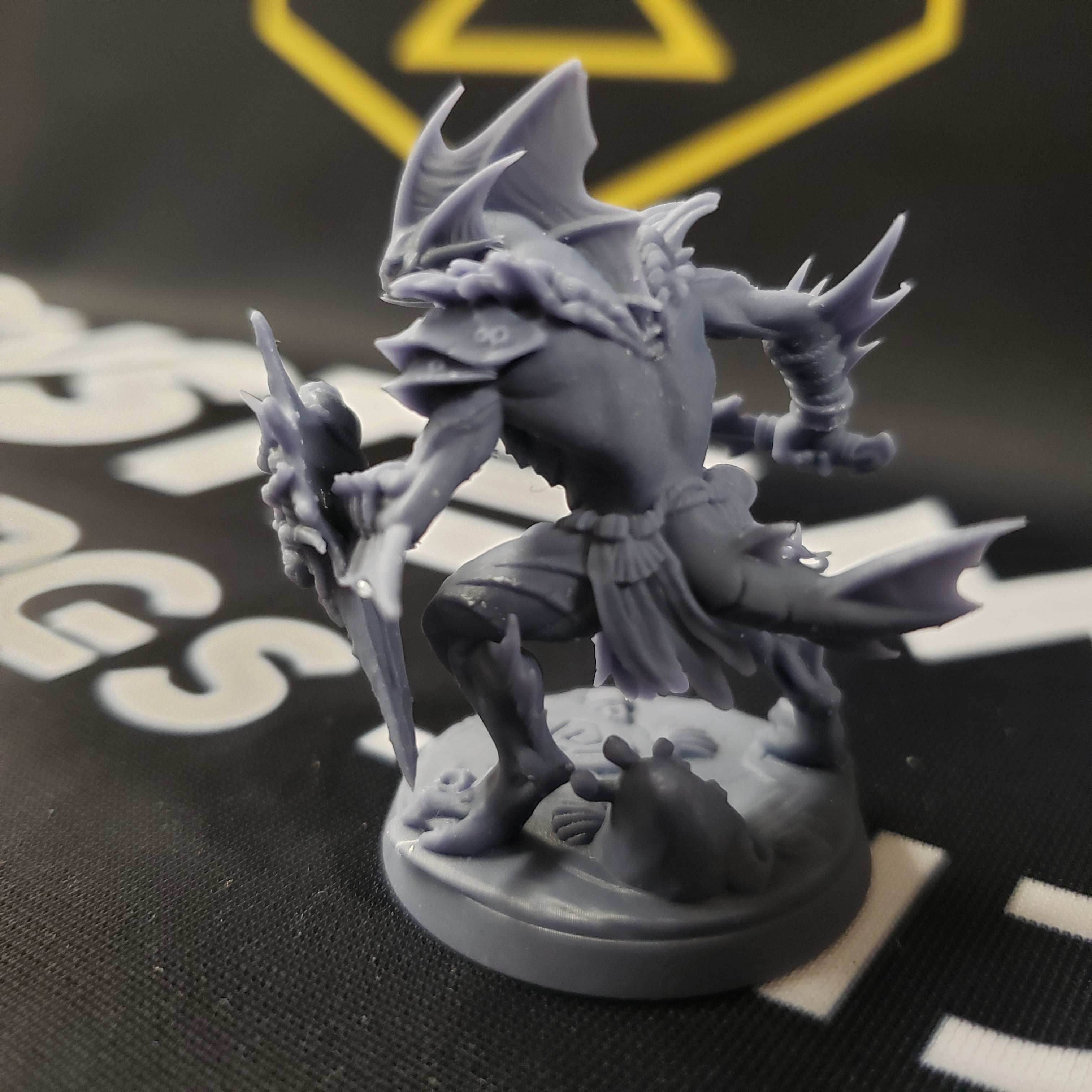 High-Tide Jurakin Mirmidon: Sculpt A (Male Merfolk Warrior) - With Helmet / Spear