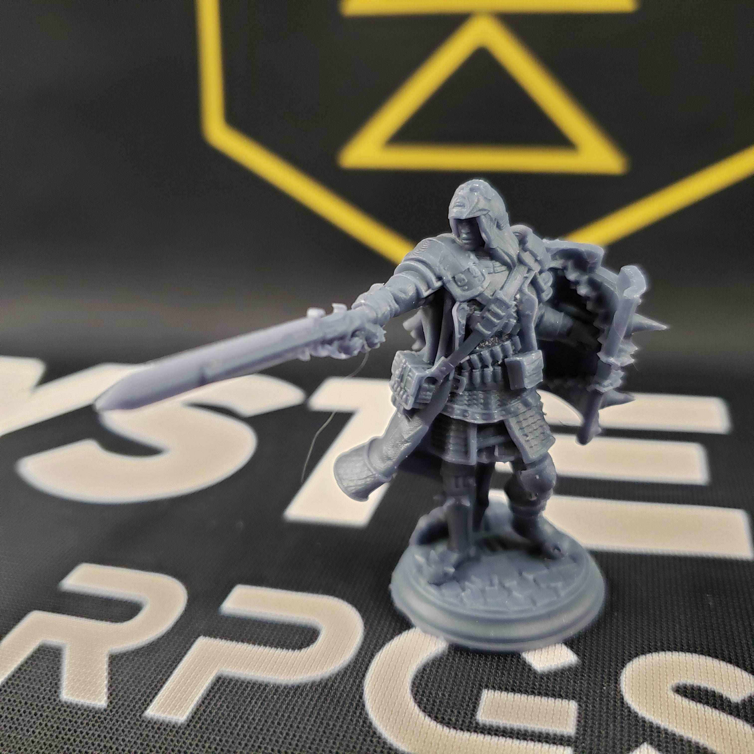 Dane, the Masketta Man (Male Human Ranger) - 32mm Scale / Mask Up (Pictured)