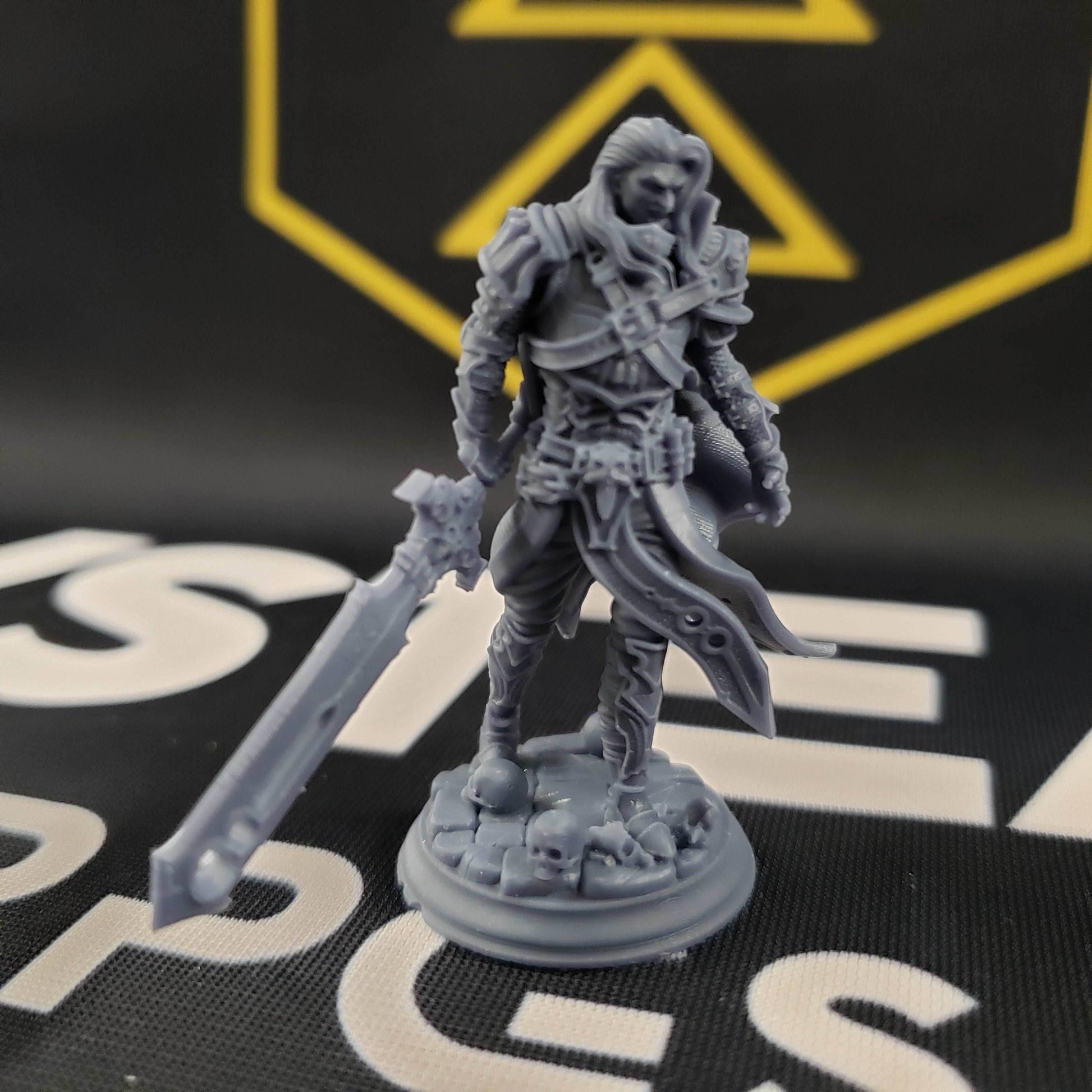 Ser Gaston (Male Vampire Knight) - 32mm Scale