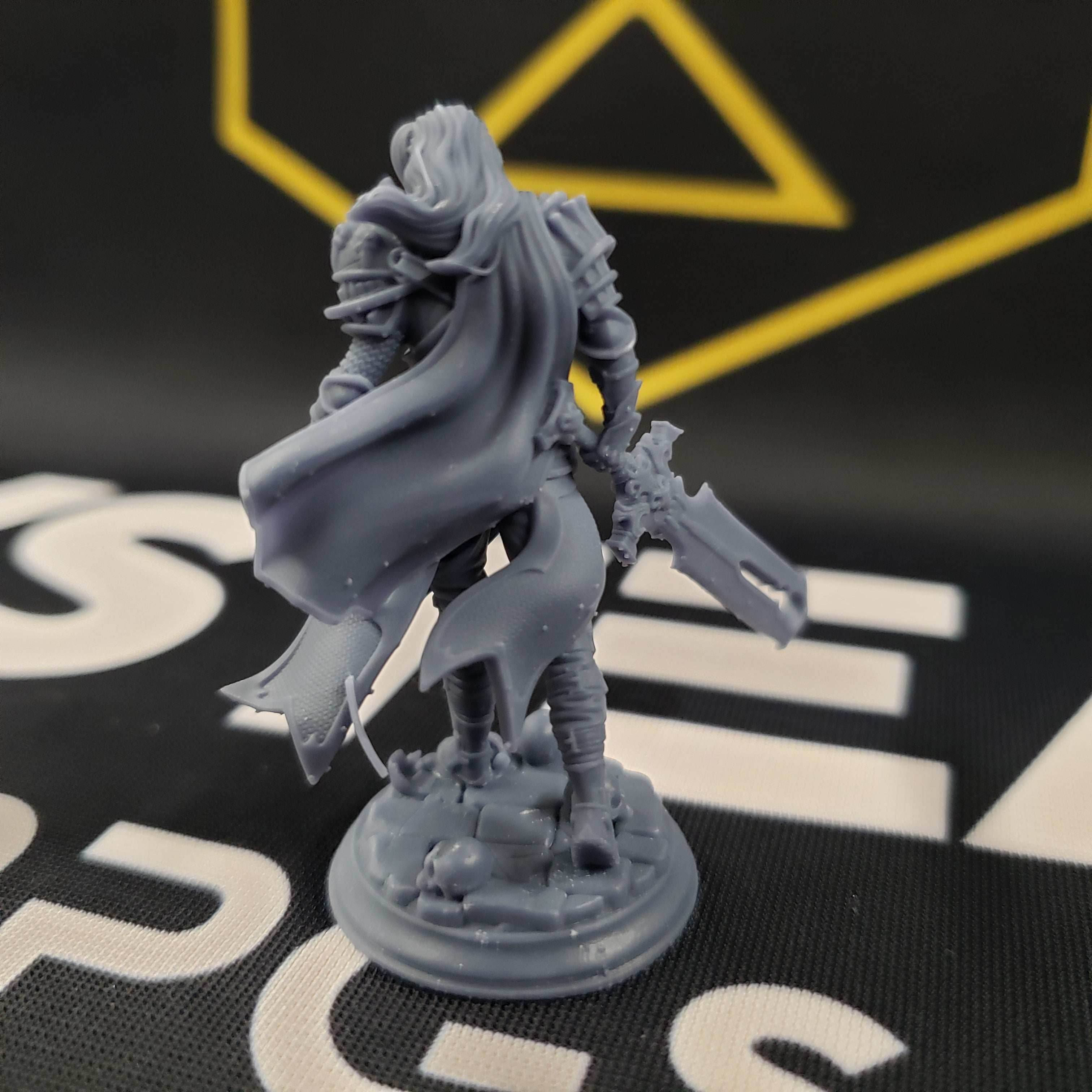 Ser Gaston (Male Vampire Knight) - 32mm Scale