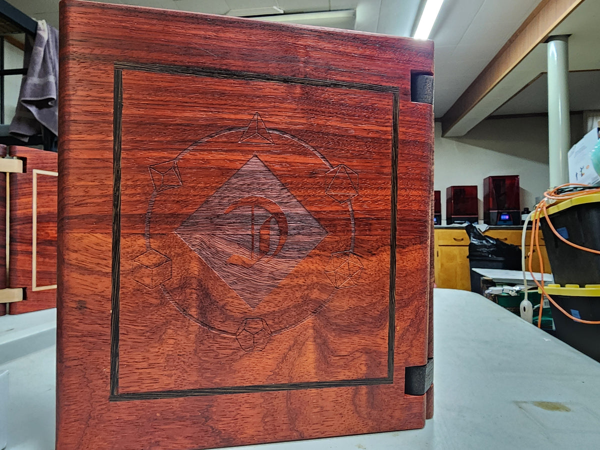 Premium GM Screen with Monitor