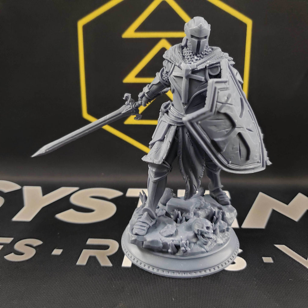 Leopold the Undying (Cursed Male Human Paladin) - 32mm Scale