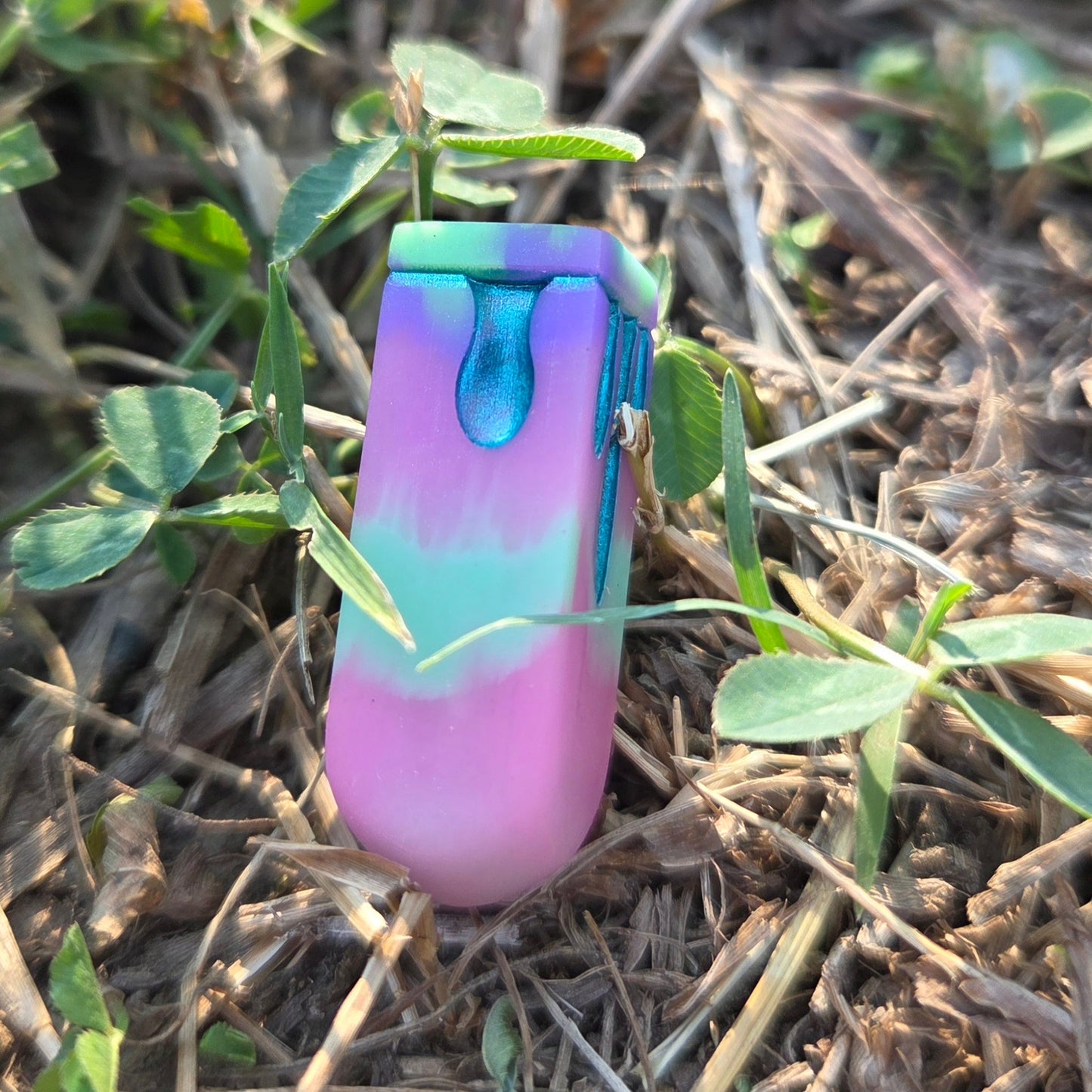 Poisoner's Vial Alternative Shaped Functional TTRPG Handmade Resin D4 Gaming Dice