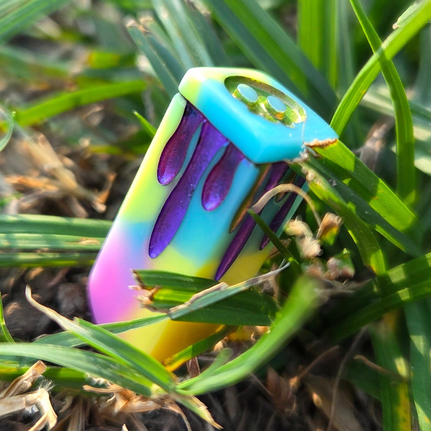 Poisoner's Vial Alternative Shaped Functional TTRPG Handmade Resin D4 Gaming Dice