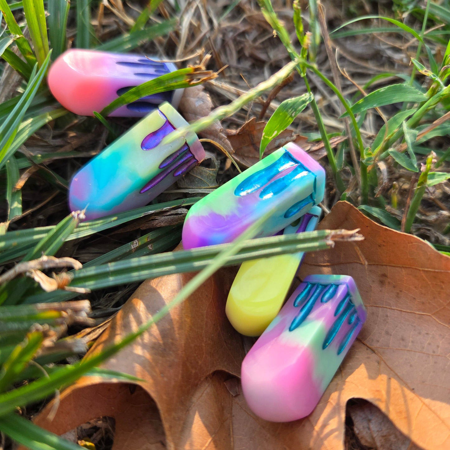 Poisoner's Vial Alternative Shaped Functional TTRPG Handmade Resin D4 Gaming Dice