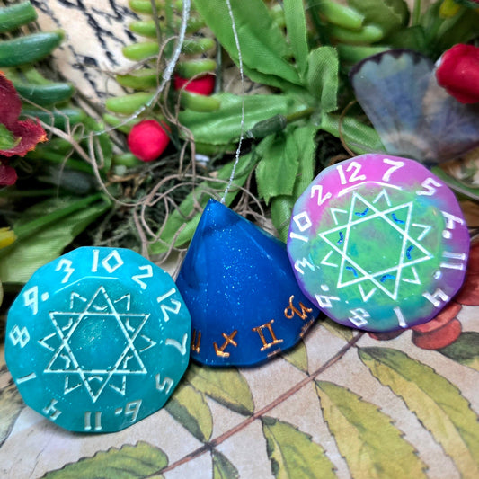 'Rainbow Diamonds' Zodiac D12 Gaming Dice