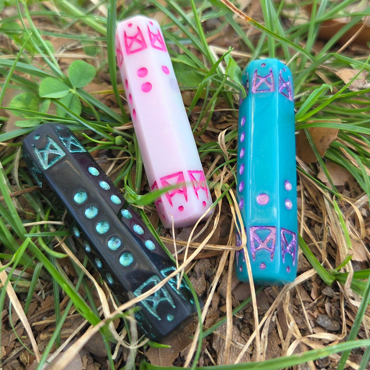 'Preserving History' Individual Historical Based Handmade Resin Shimmery Colorshifting Alternative Shaped D6 Gaming Dice