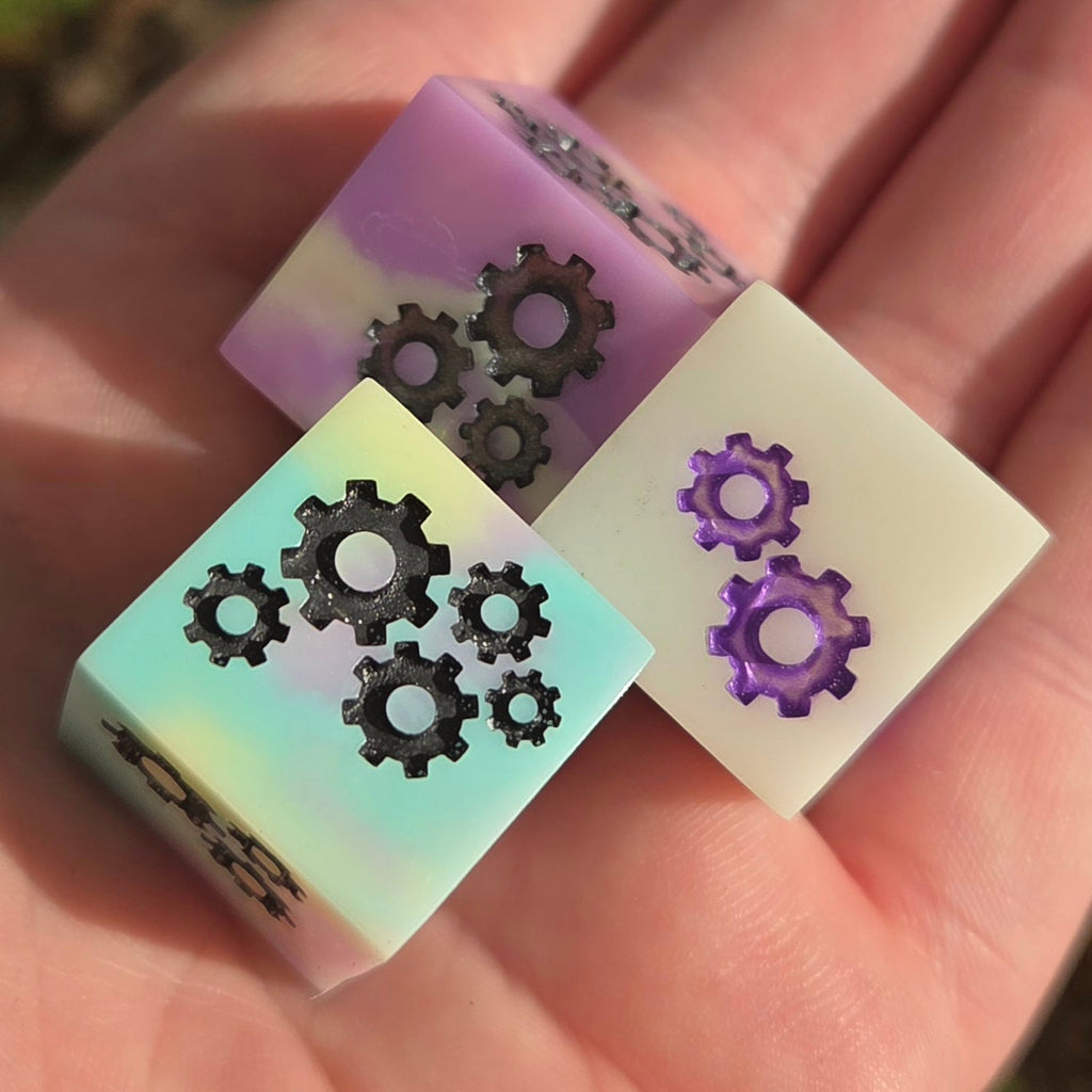 'Grinding Gears' Individual Oversized Handmade Resin Steampunk Gears TTRPG Polyhedral 20mm Gaming Dice