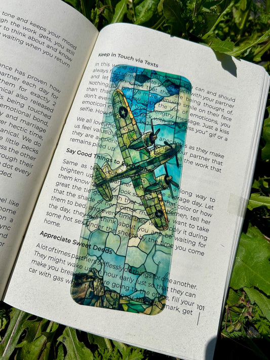 WW2 Airplane Bookmark - Vintage Fighter Plane Metal Bookmark, Aviation Gift for Pilots, History Buffs & Book Lovers, Unique Gift Idea