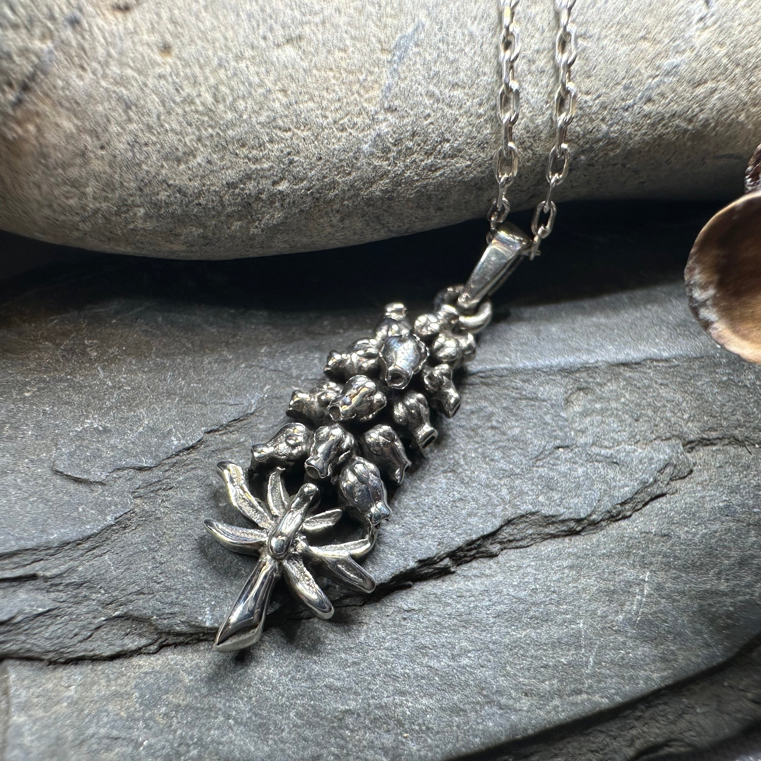 Elegant Bluebell Necklace